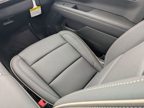 New 2026 Chevrolet Suburban Premier RWD image 20