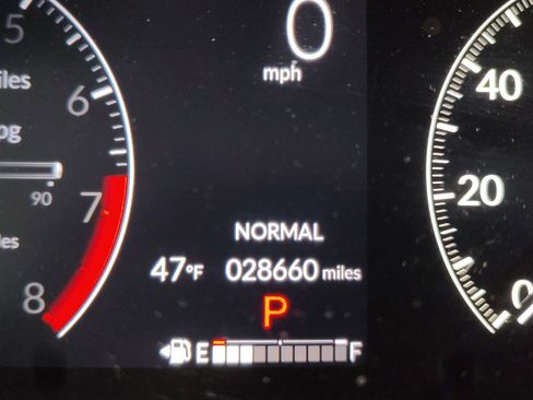 Used 2023 Honda HR-V LX image 5