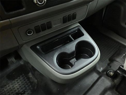 Used 2014 Nissan NV 2500 S image 19