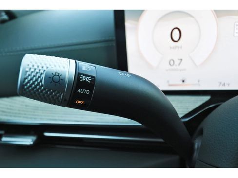 Used 2025 Genesis GV80 2.5T Advanced image 19