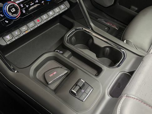 Used 2025 GMC Sierra 2500 AT4X AWD/4WD image 29
