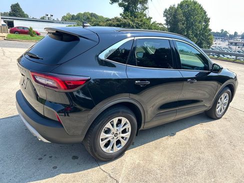 Used 2024 Ford Escape Active w/ Tech Pack #2 FWD image 5
