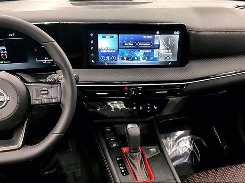 New 2025 Nissan Kicks SR w/ SR Premium Package image 7