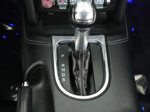 Used 2018 Ford Mustang Premium w/ Equipment Group 201A image 20