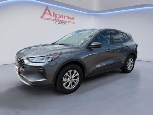 Used 2025 Ford Escape Active AWD/4WD image 1