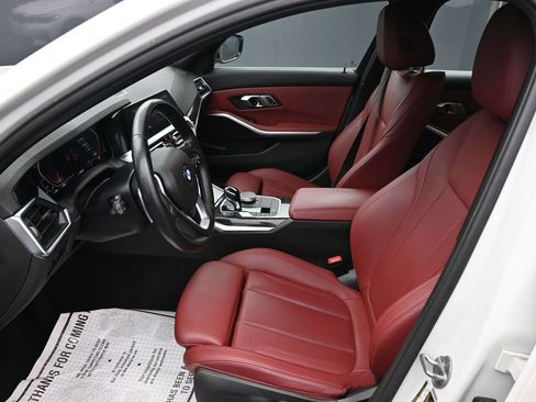 Used 2022 BMW 330i xDrive Sedan w/ Driving Assistance Package image 11