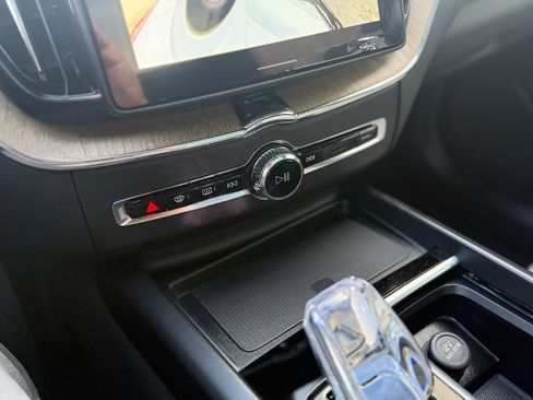 New 2026 Volvo XC60 B5 Plus w/ Protection Package Premier image 19