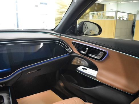 Used 2026 Mercedes-Benz E 350 4MATIC Sedan image 24