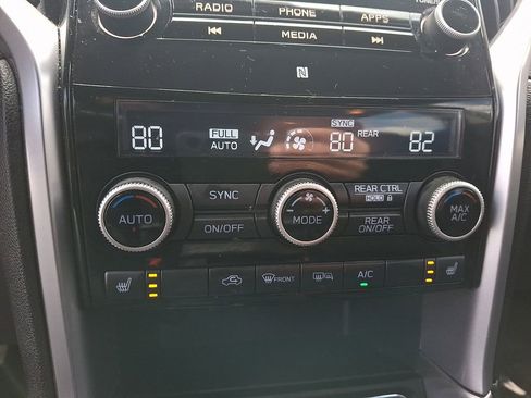 Used 2021 Subaru Ascent Premium w/ Convenience Package image 18