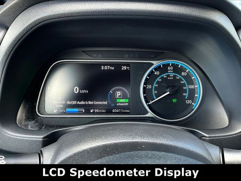 Used 2022 Nissan Leaf S FWD image 12