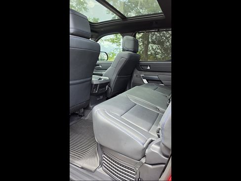 Used 2025 Toyota Tundra Platinum AWD/4WD image 19