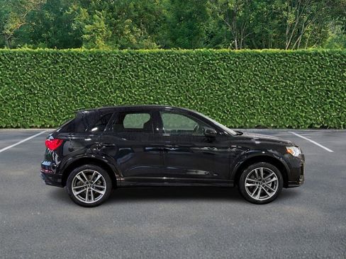 Used 2023 Audi Q3 2.0T Premium Plus w/ Premium Plus Package AWD/4WD image 2