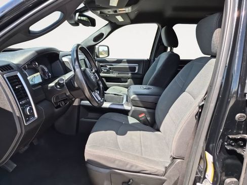 Used 2022 RAM 1500 Warlock AWD/4WD image 9
