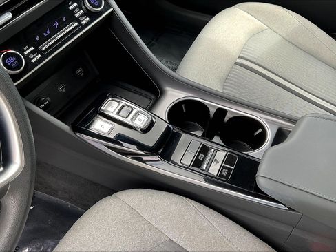 Used 2020 Hyundai Sonata SEL image 16