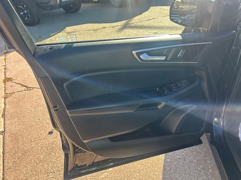 Used 2015 Ford Edge SEL w/ Equipment Group 201A image 9