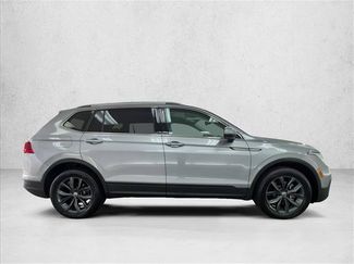 Used 2022 Volkswagen Tiguan SE FWD video 4