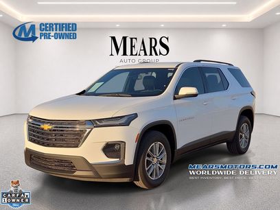 Used 2023 Chevrolet Traverse LT