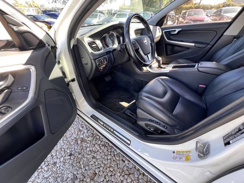 Used 2015 Volvo S60 T5 Premier Plus image 21