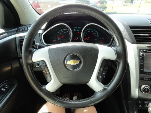 Used 2011 Chevrolet Traverse LT w/ Personal Connectivity Package FWD image 25