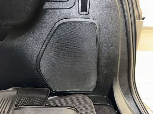 Used 2019 Ford Edge Titanium w/ Equipment Group 301A AWD/4WD image 26