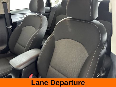 Used 2023 Kia Forte LXS FWD image 11