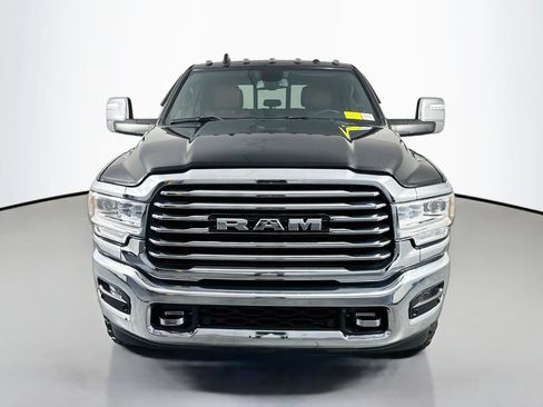 Used 2024 RAM 3500 Limited AWD/4WD image 2