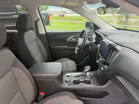 Used 2021 Chevrolet Traverse LT AWD/4WD image 28