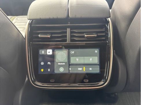 Used 2022 Rivian R1S Launch Edition image 22