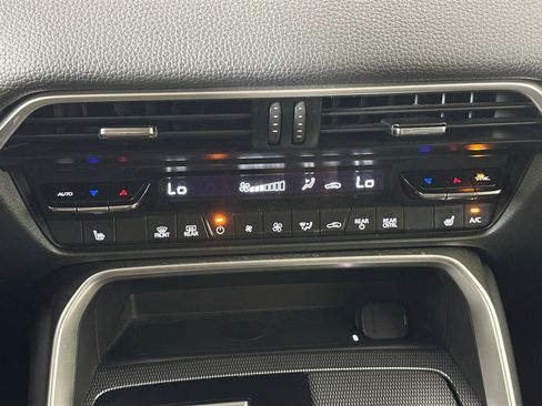 Used 2025 MAZDA CX-90 3.3 Turbo w/ Preferred Package AWD/4WD image 24