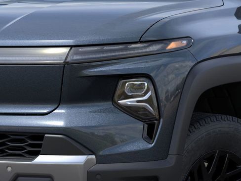 New 2026 Chevrolet Silverado EV LT image 10