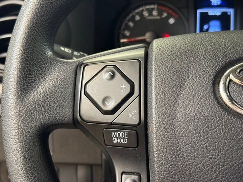 Used 2021 Toyota Tacoma SR AWD/4WD image 32