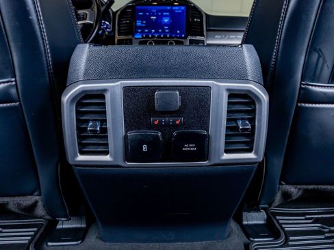 Used 2022 Ford F250 Platinum w/ FX4 Off-Road Package AWD/4WD image 33