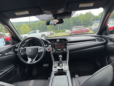 Used 2020 Honda Civic Sport image 12