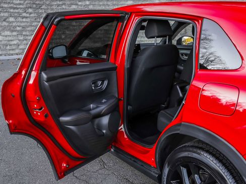 Used 2023 Honda HR-V Sport image 20