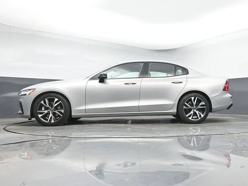 Used 2023 Volvo S60 B5 Core w/ Climate Package FWD image 36