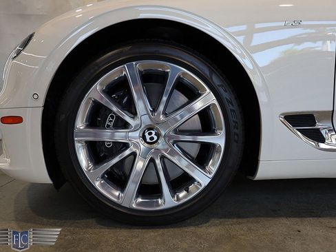 Used 2022 Bentley Continental GT AWD/4WD image 41