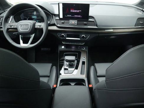 Used 2025 Audi Q5 2.0T Premium Plus w/ Premium Plus Package image 15