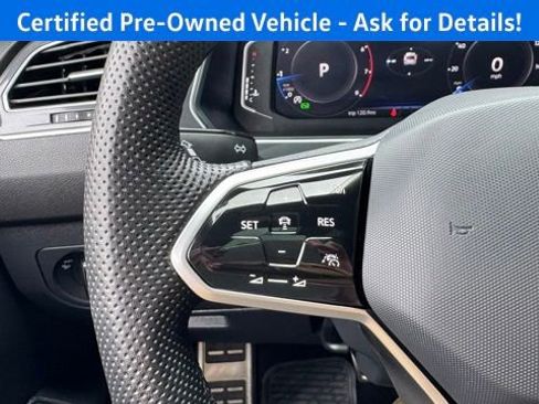 Certified 2024 Volkswagen Tiguan SEL R-Line image 7