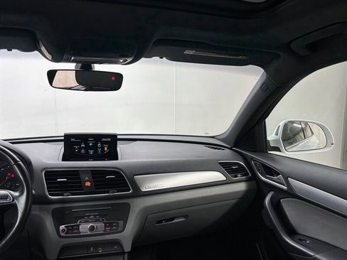 Used 2017 Audi Q3 2.0T Prestige image 18