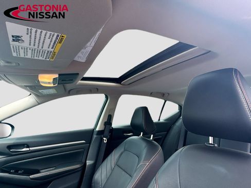 Used 2025 Nissan Altima 2.5 SR w/ SR Premium Package FWD image 27
