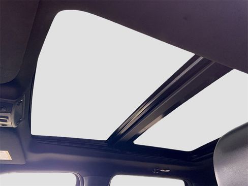 Used 2020 Ford F150 Raptor w/ Equipment Group 802A Luxury image 19