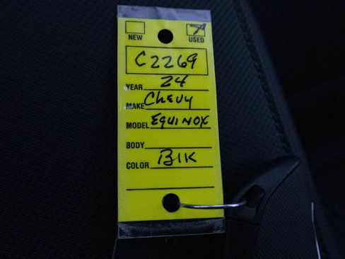 Certified 2024 Chevrolet Equinox EV RS FWD image 22