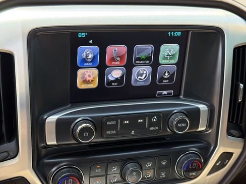 Used 2018 GMC Sierra 1500 SLT w/ SLT Premium Package AWD/4WD image 18