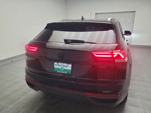 Used 2021 Volkswagen Atlas Cross Sport SE w/ Panoramic Sunroof Package FWD image 7
