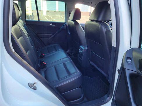 Used 2014 Volkswagen Tiguan SE AWD/4WD image 14