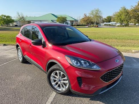 Used 2022 Ford Escape SE w/ Convenience Package image 2
