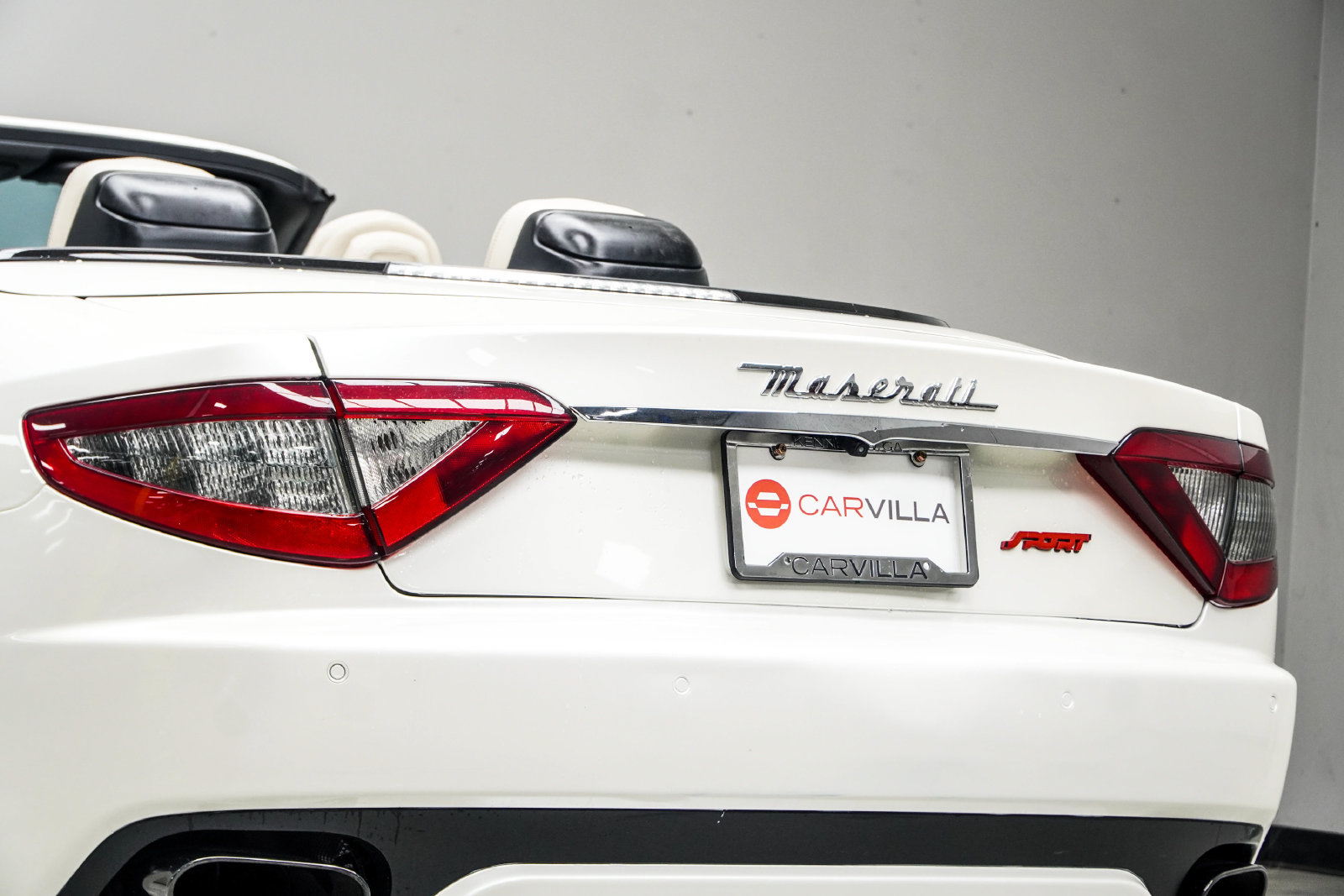 Used 2017 Maserati GranTurismo Sport RWD image 17