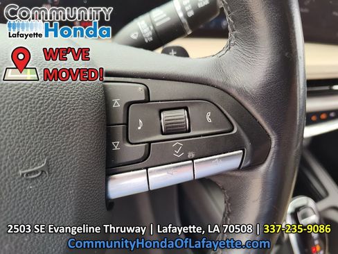 Used 2024 Cadillac XT4 Luxury w/ Cold Weather Package FWD image 26