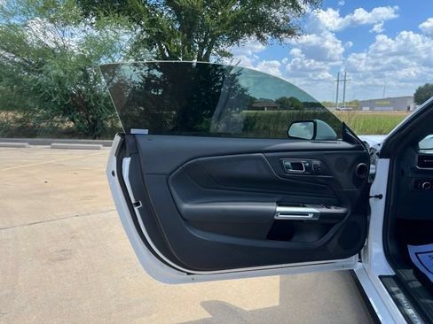 Used 2024 Ford Mustang GT Premium RWD image 9