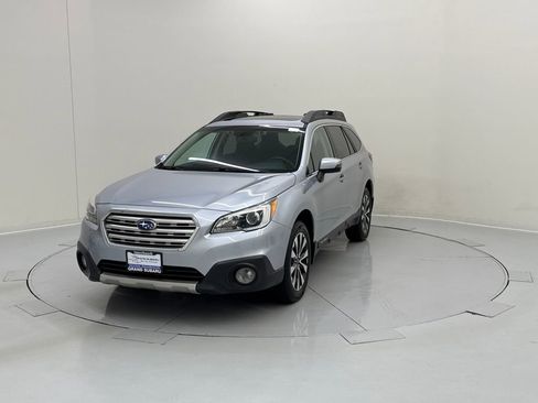 Used 2016 Subaru Outback 2.5i Limited image 2